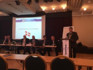 DK_AGM1